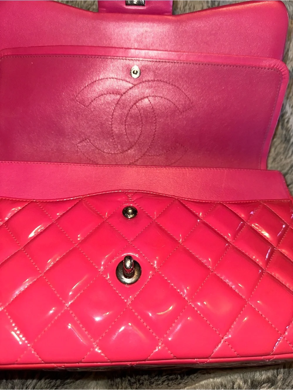 CHANEL classic quilted